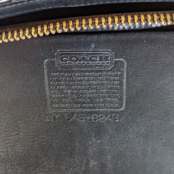 Vintage Coach NYC Skinny Tote №9546 with Kisslock in Black - Picture 4 of 5